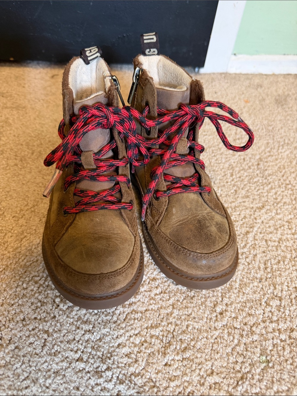 UGG Kids Robley Weather Waterproof Leather Boots Walnut Brown Red Laces 11T